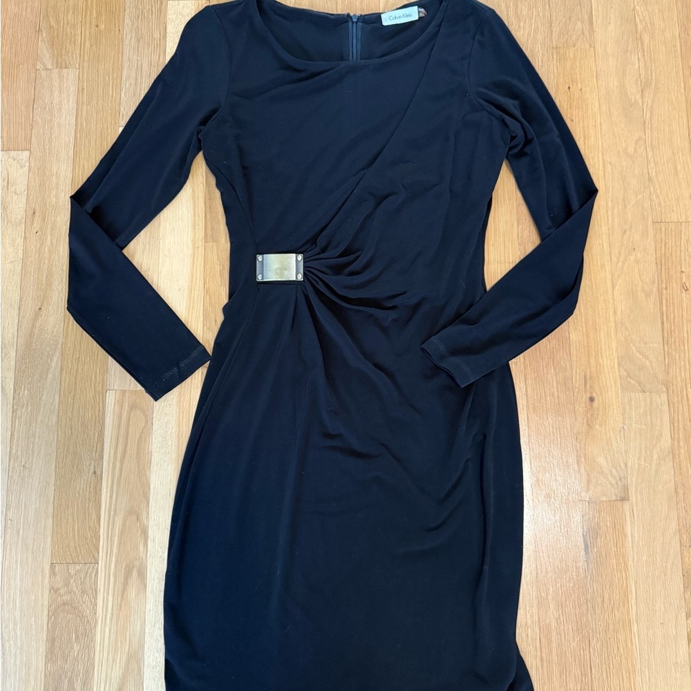Calvin Klein Black Long Sleeve Sheath Dress Size 6 Ruched Metal Detail